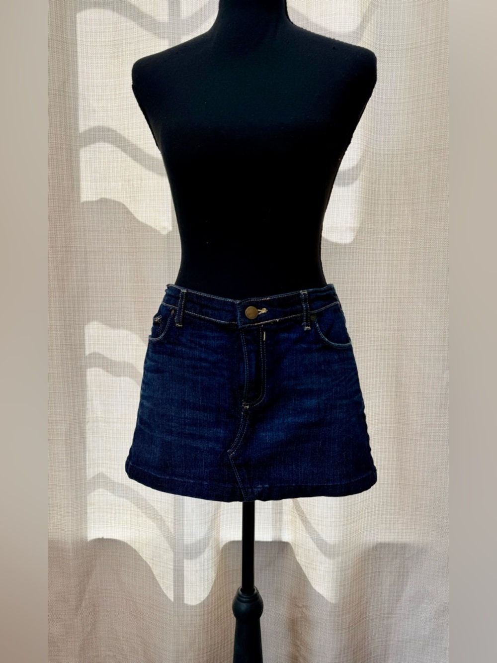 Abercrombie & Fitch Denim Mini Skirt Size 8 Dark Wash Low Rise Y2K